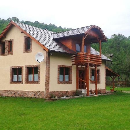 Băile Chirui Katalin Kulcsoshaz酒店 外观 照片